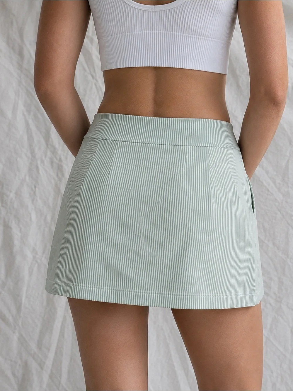 Mario Serrani Italy Green Pinstripe Athletic Skort M Pockets Stretch Mini